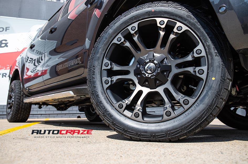 FORD-RANGER-VAPOR-BLACK-MACHINED-WITH-DARK-TINT
